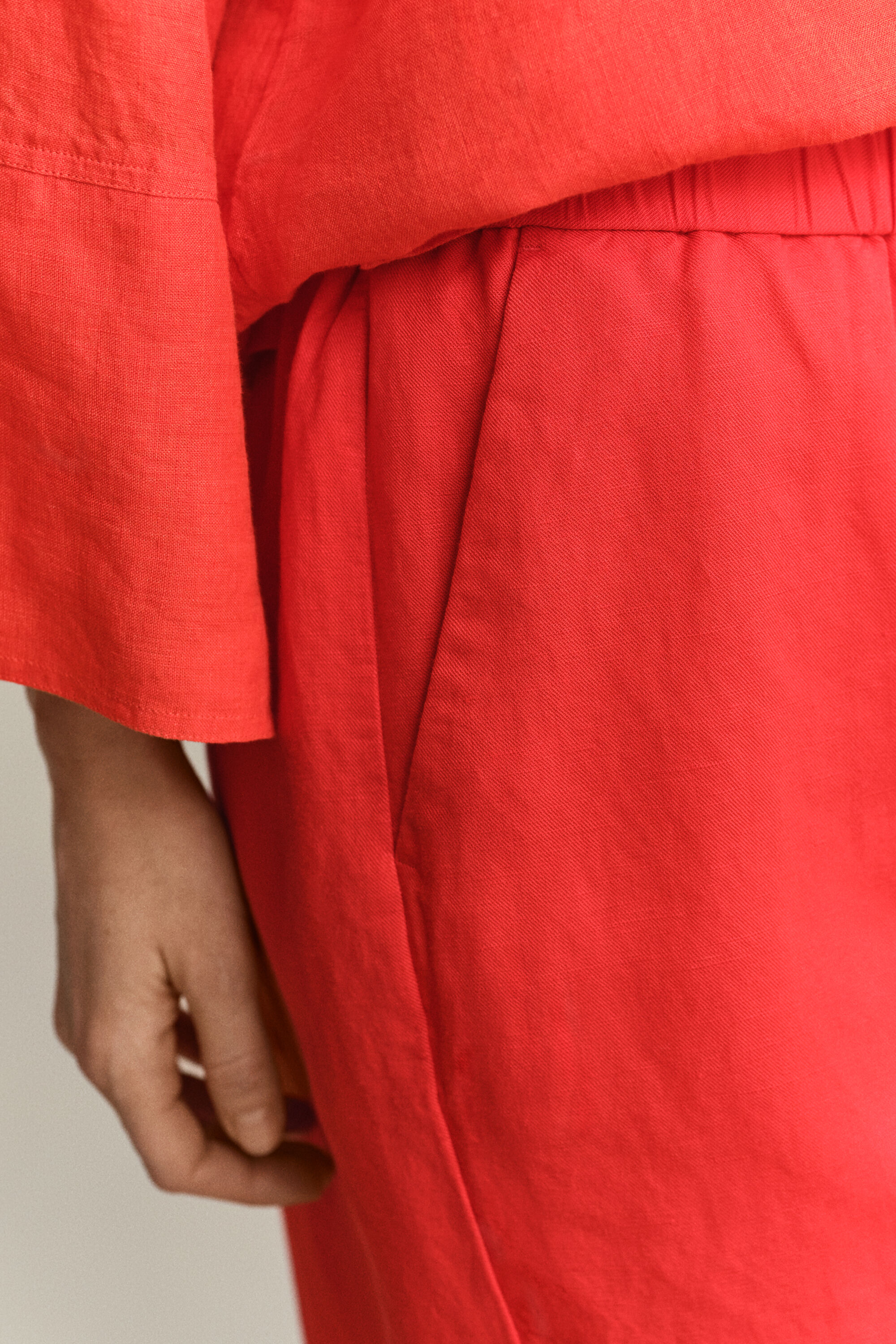 Calções em mistura de linho