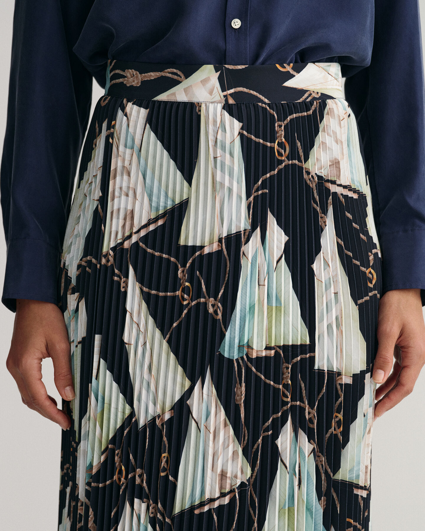 Saia com pregas com estampado Sailing