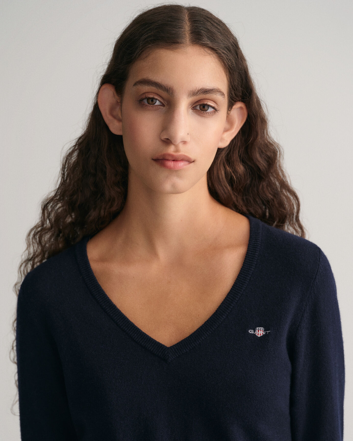 Pulover de malha extrafina com decote em V