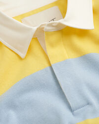 Polo em algod&atilde;o &agrave;s riscas