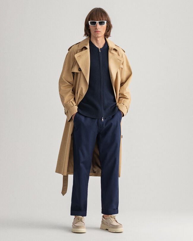 Cal&ccedil;as chino afuniladas em algod&atilde;o