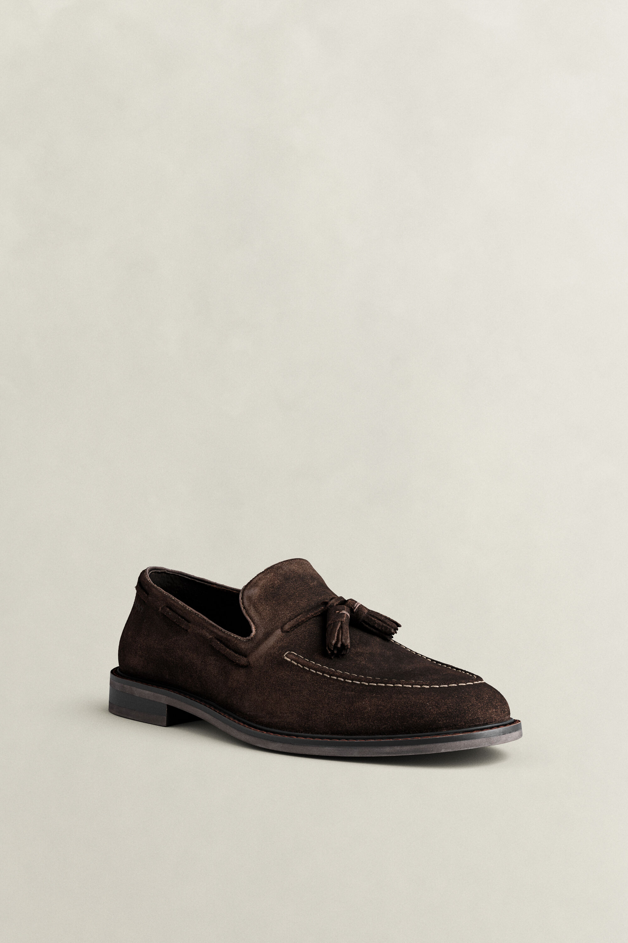Loafers em camurça Lozham