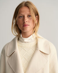 Casaco de marinheiro cosido &agrave; m&atilde;o