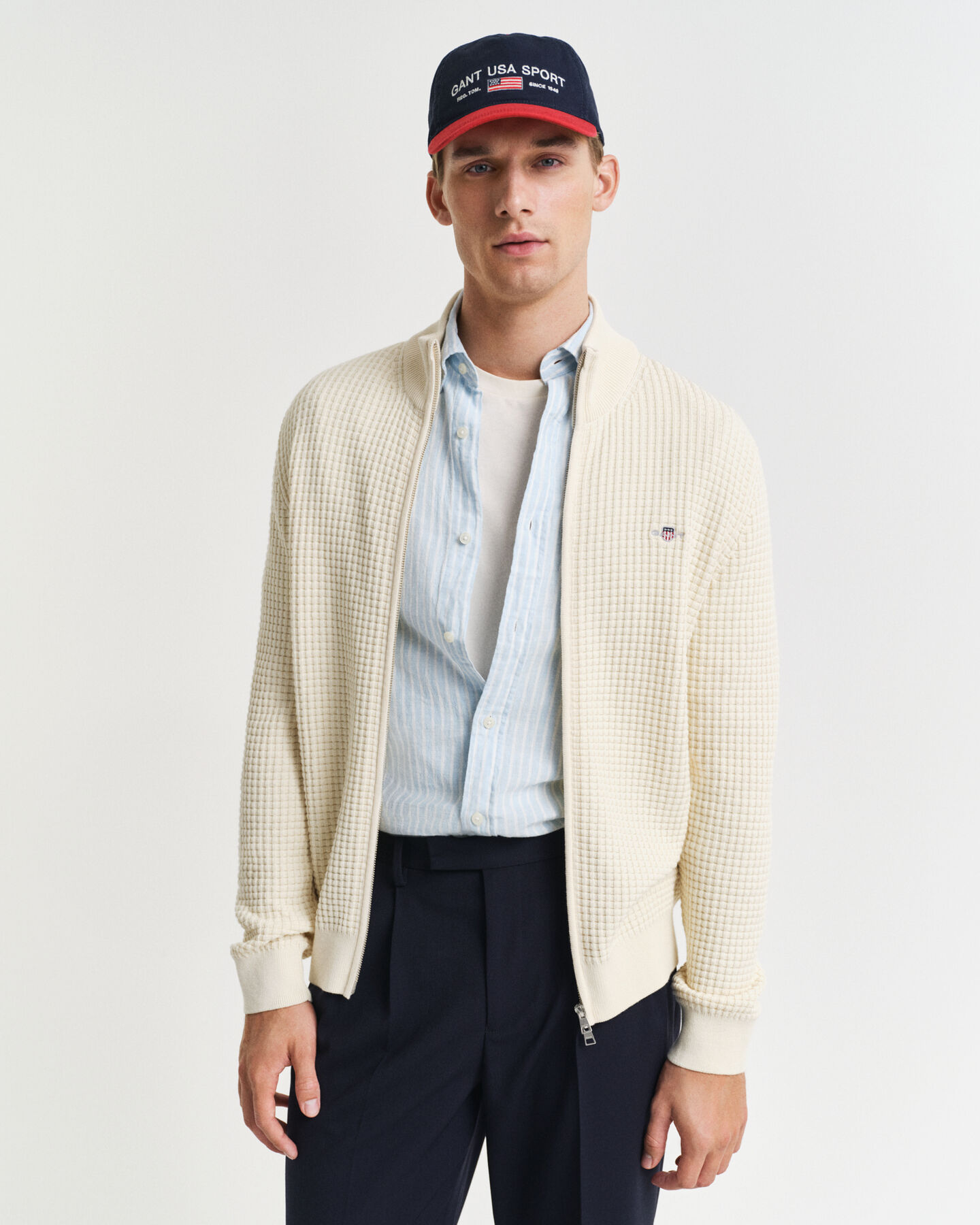 Casaco de malha com fecho de correr em algodão texturizado