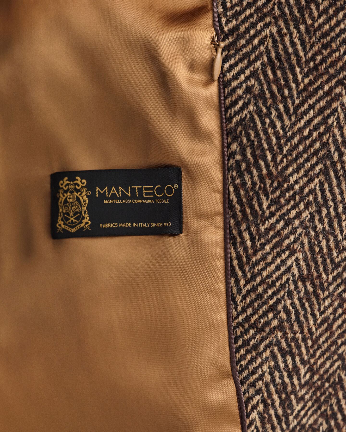 Sobretudo com padrão espinha de peixe