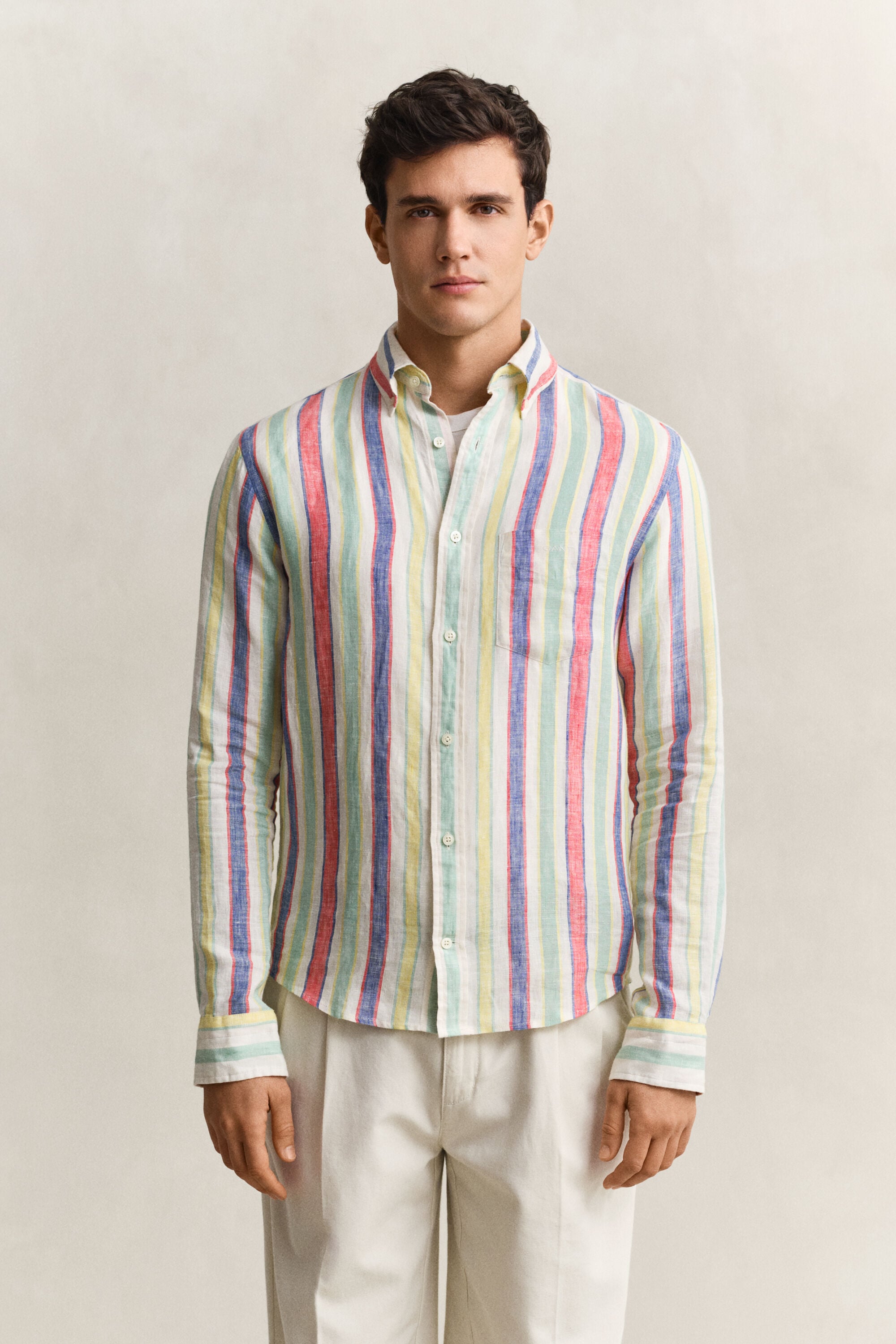 Camisa em linho às riscas