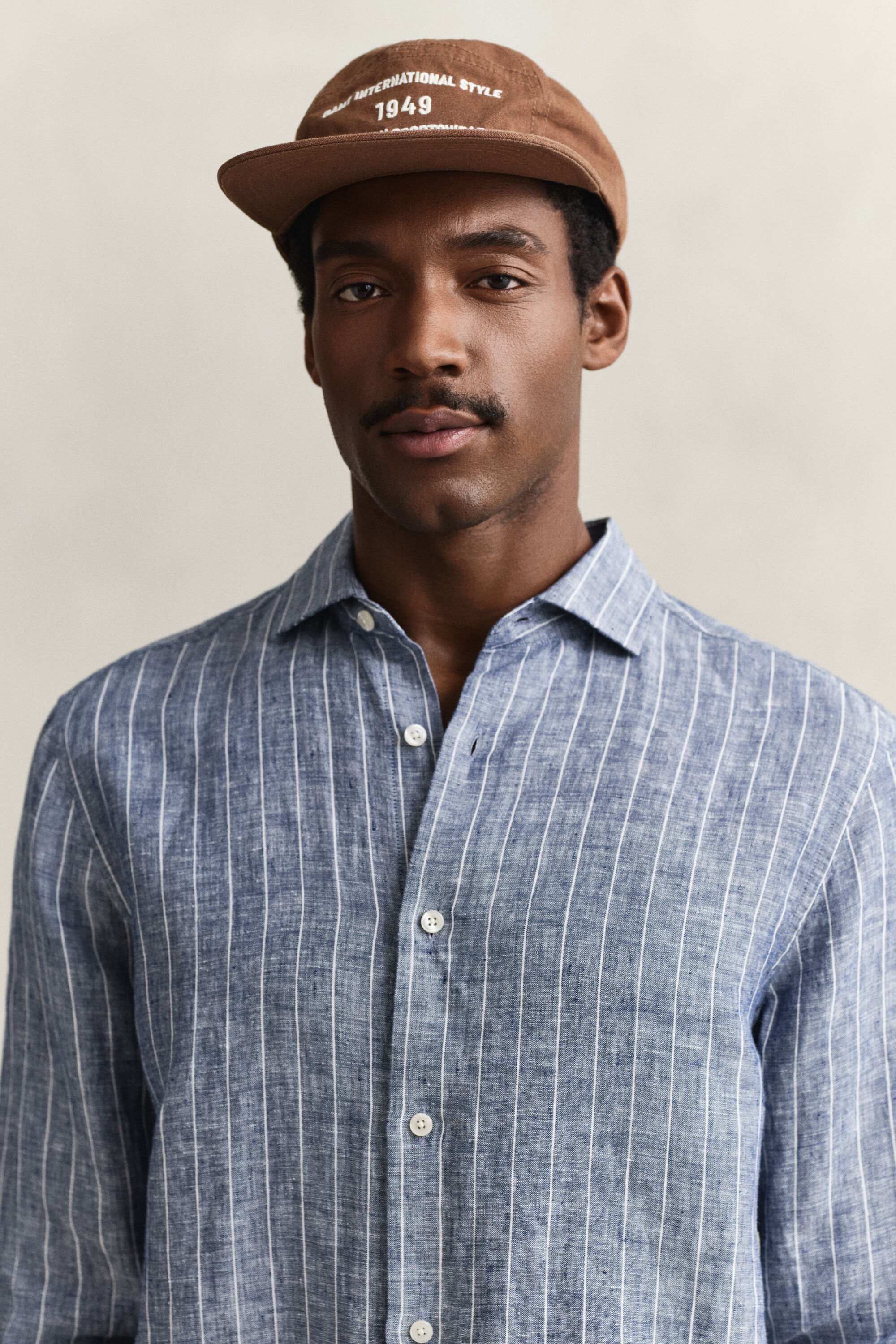 Camisa de linho às riscas