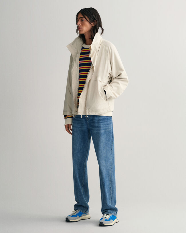 Casaco com mangas raglan